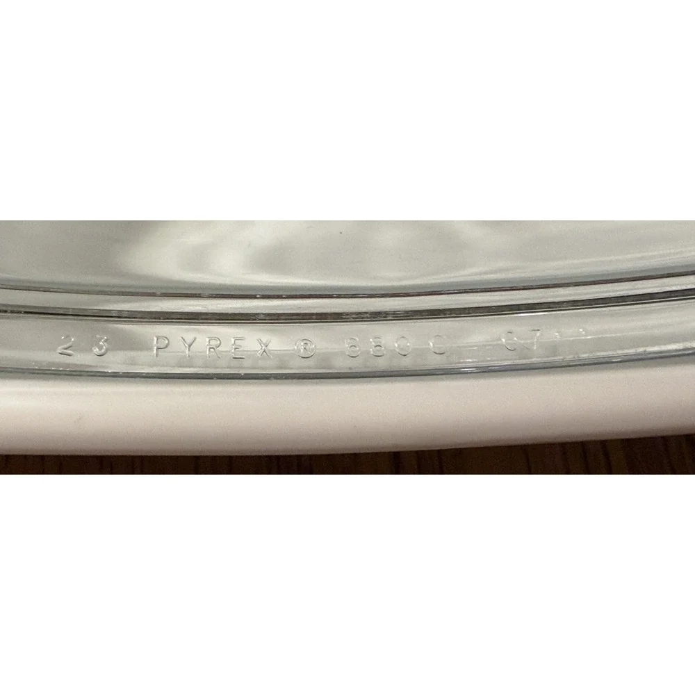 Corning Ware Simply Light 2.5 Qt Casserole Baking Dish White with Glass Lid EUC